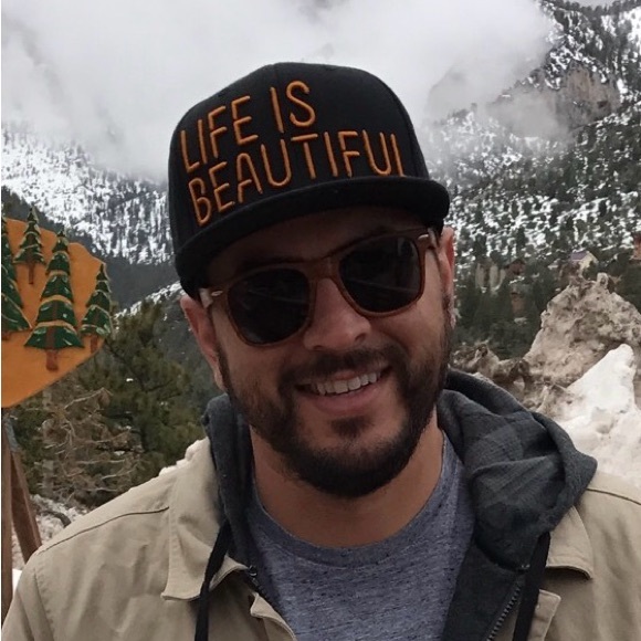 Meet your Posher, Robert - Picture 1 of 3